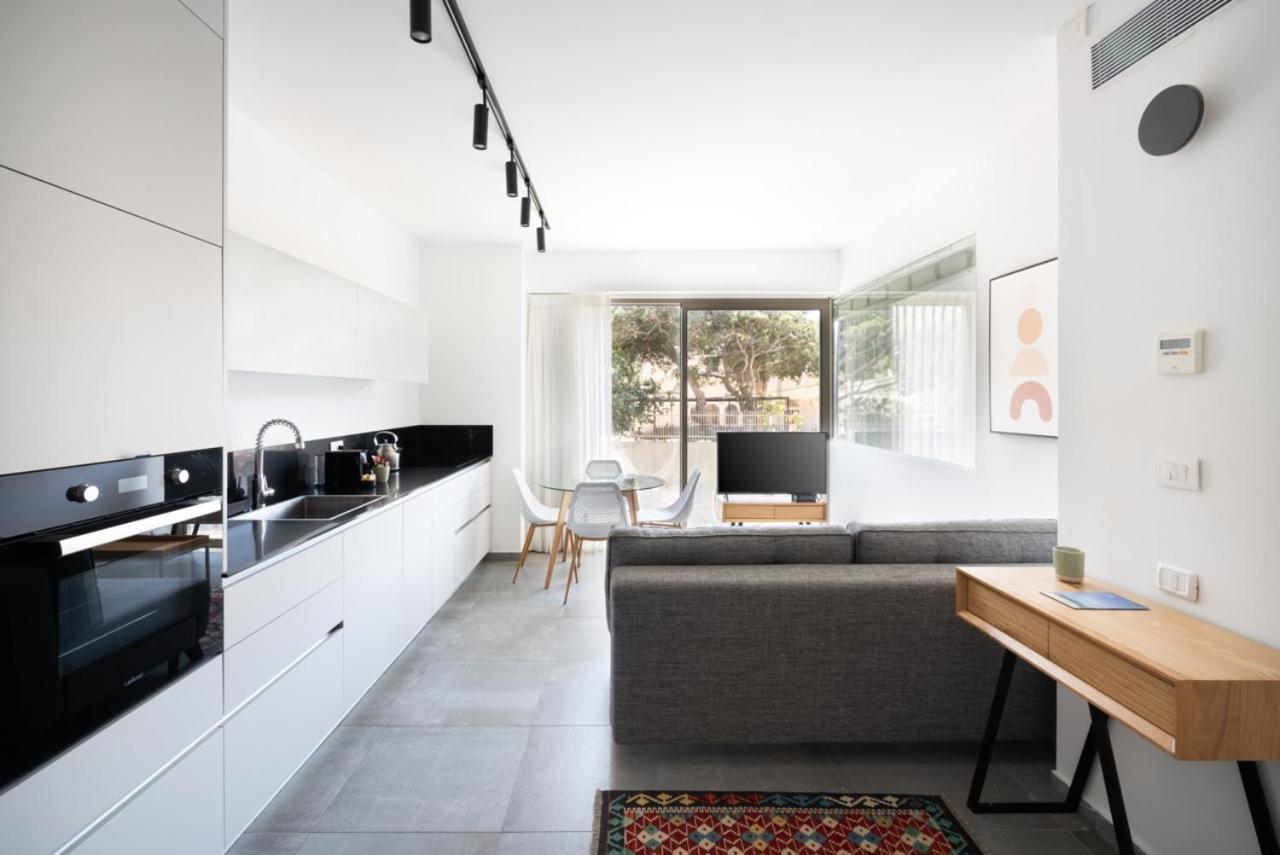 Yefet - By Beach Apartments Tlv Tel Aviv Eksteriør billede
