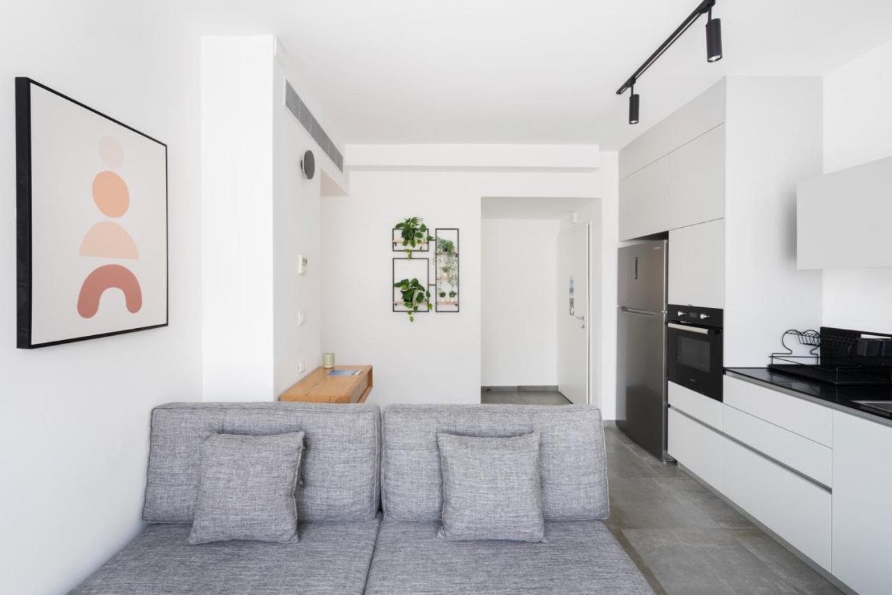 Yefet - By Beach Apartments Tlv Tel Aviv Eksteriør billede