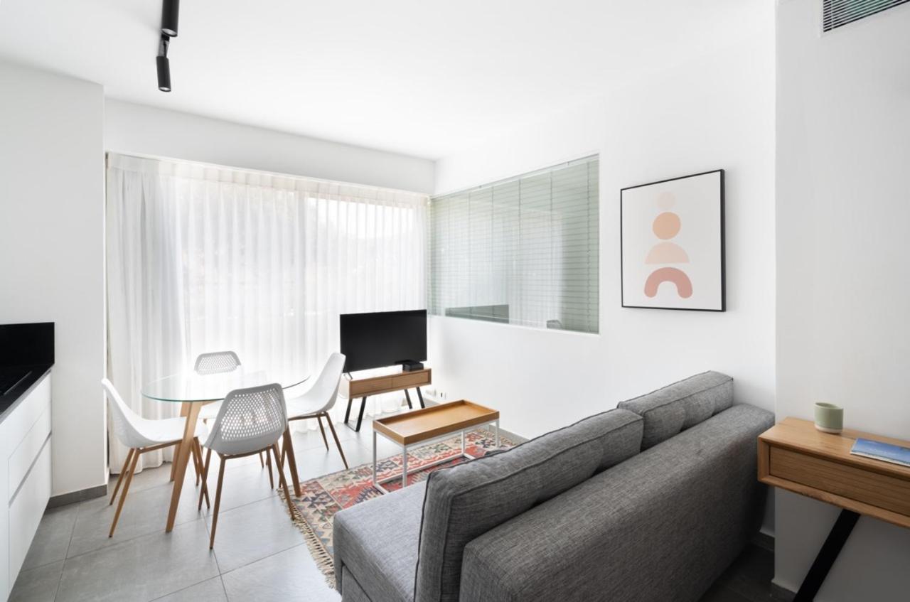 Yefet - By Beach Apartments Tlv Tel Aviv Eksteriør billede